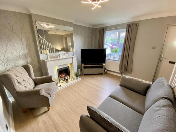 Bramleys Estate Agents - Maizebrook - Mirfield (15