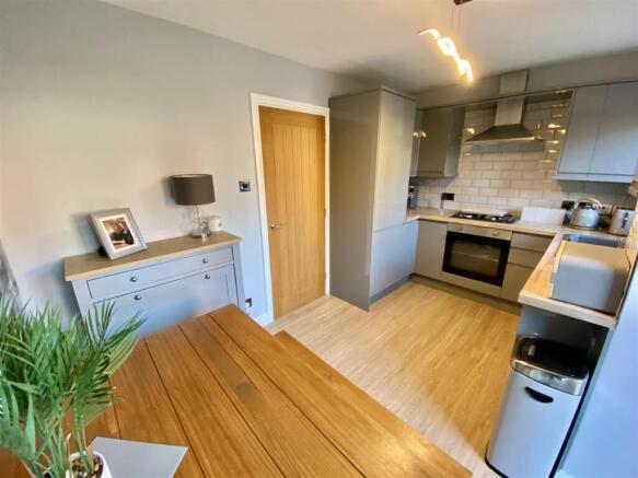 Bramleys Estate Agents - Maizebrook - Mirfield (12