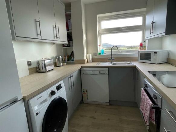 Kitchen.,.jpg