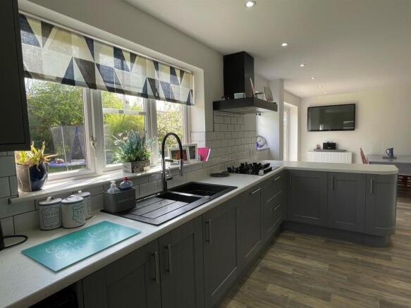 Kitchen;.jpg