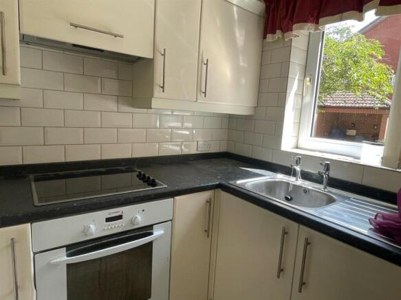 Kitchen..jpg