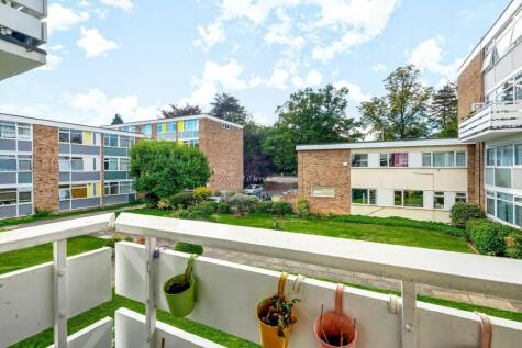 South View Court, Woking, GU22