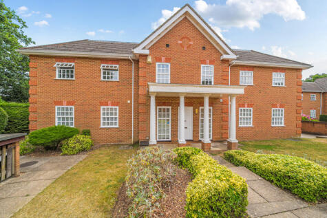 Allen House Park, Hook Heath, Woking, GU22