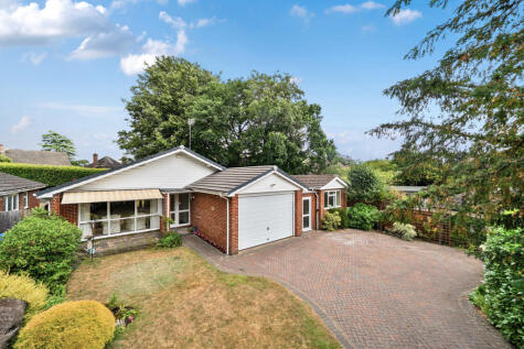 Lych Way, Horsell, GU21