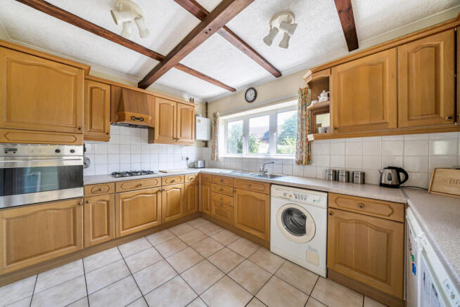 1317358-12-686295...