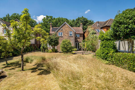 South Road, Horsell, GU21