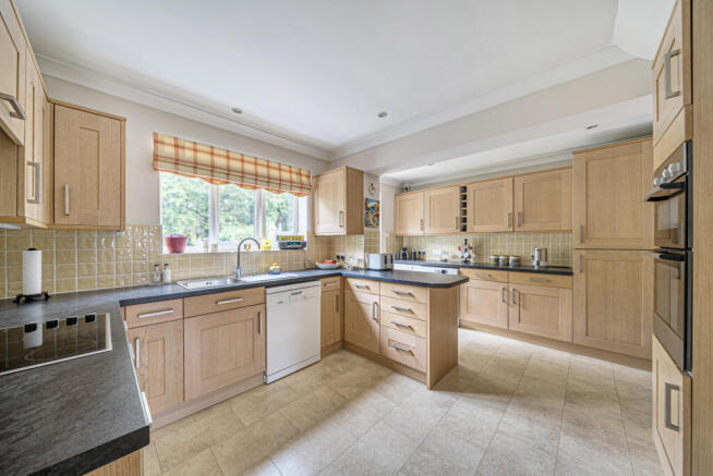 1356641-17-68cc04...