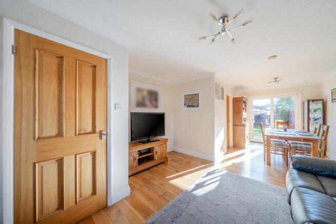 1408484-6-69832fe...