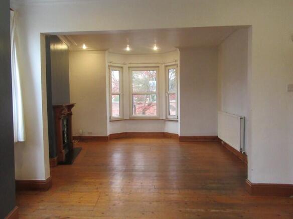 Through Lounge (front)