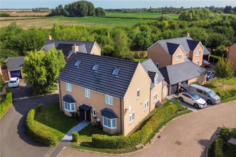 Kides Crescent, Longstanton, Cambridge, CB24