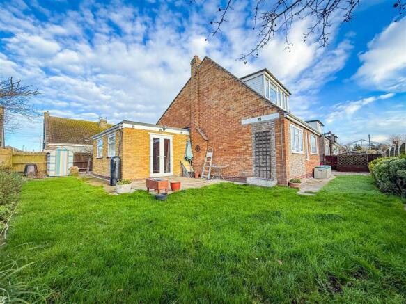 OUTSIDE - SIDES & REAR