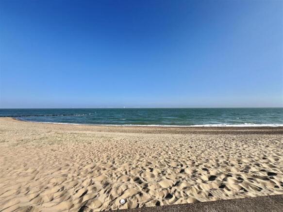 BEACH TO FRONT