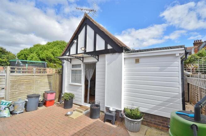 SELF CONTAINED ANNEX