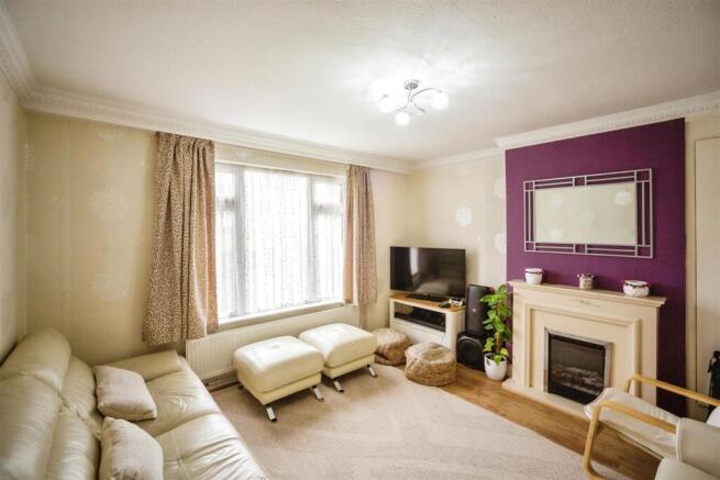 Living Room vs1.jpg