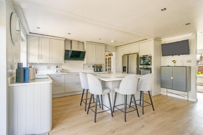 Kitchen/Breakfast