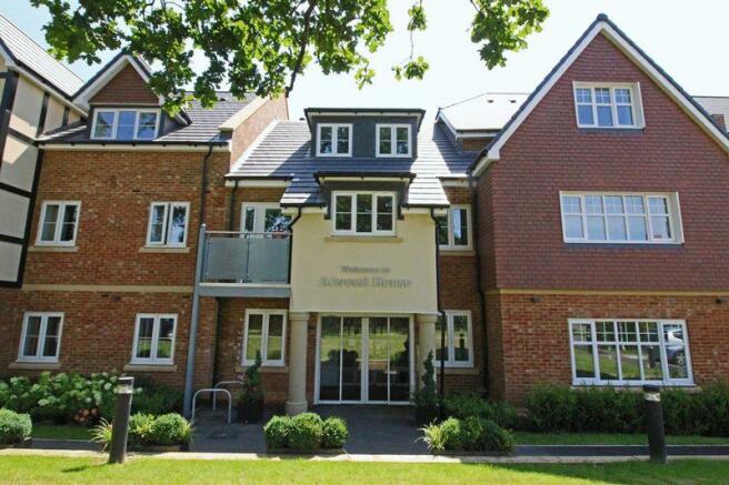 1 Bedroom Flat For Sale In Atwood House, Addington Road, Sanderstead, CR2