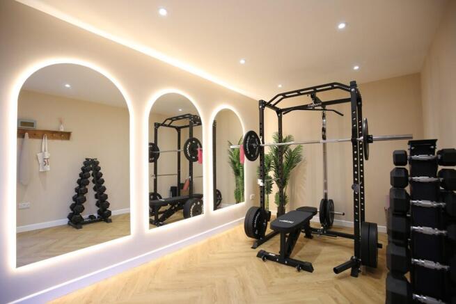 Home Gym/Bonus room