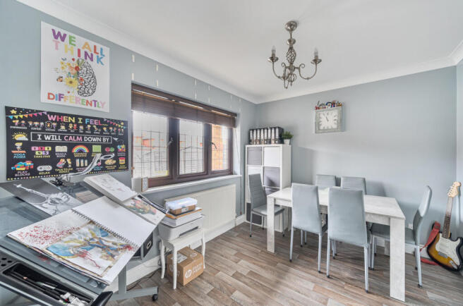 1373322-17-690a00...