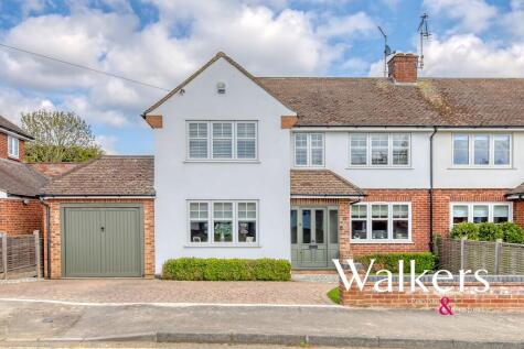 Pine Drive, Ingatestone