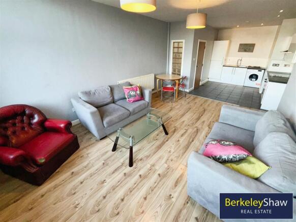 Open Plan Lounge Kitchen