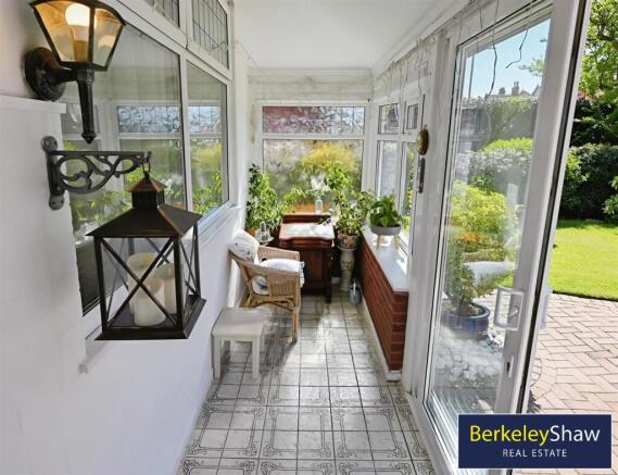 Porch/sun room