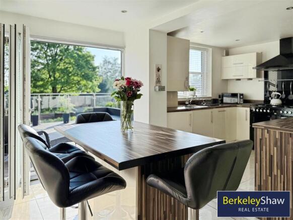 Open-Plan Kitchen/Diner