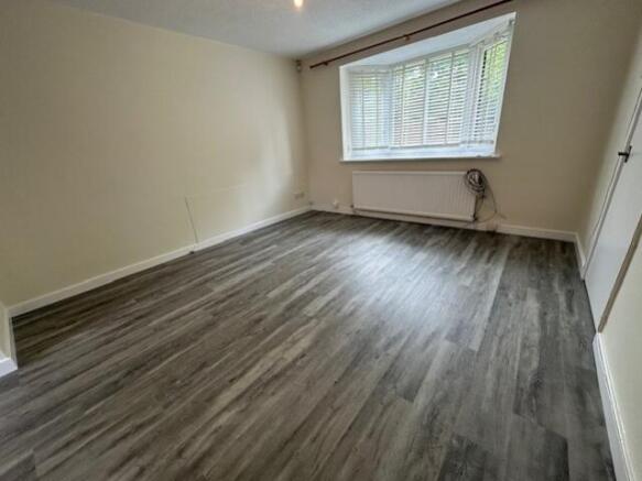 Front Lounge 1