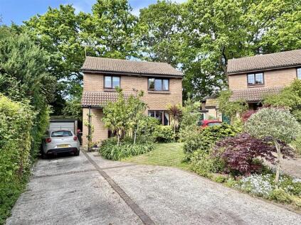 Tarn Drive, Creekmoor