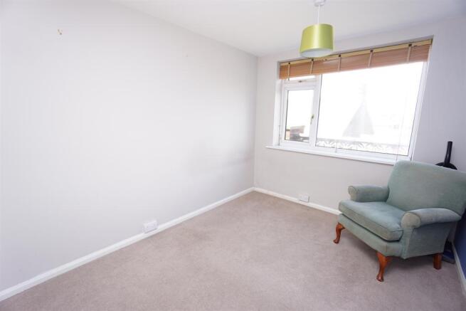 2 Bedroom Flat For Sale In Harvey Clough Road Norton Lees
