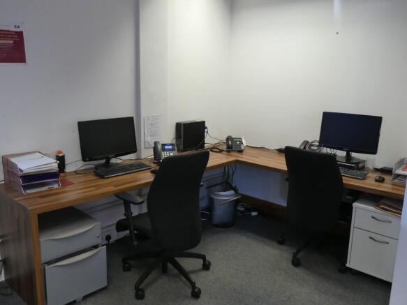 Photo 3