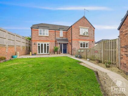 Copper Beech Close, Coleford