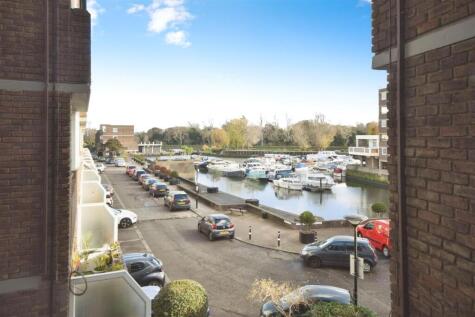 Justin Close, Brentford