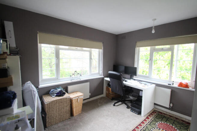 2 Bedroom Flat For Sale In Banister Road Southampton Hampshire