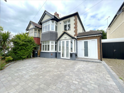 Leigh on Sea - 3 bedroom semi-detached house for sale