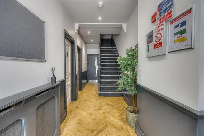 HDR-10.jpg