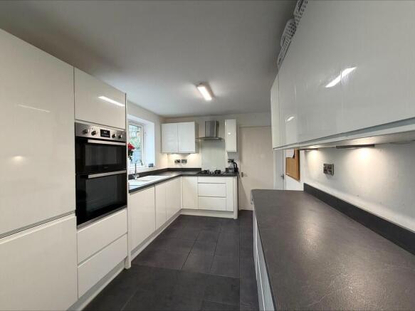 processed-F0AEA5C...