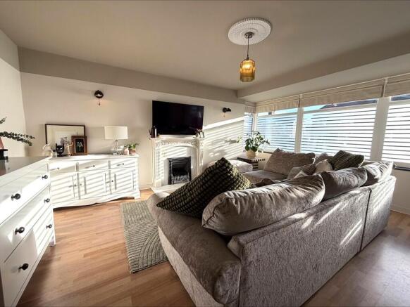 processed-1014323...