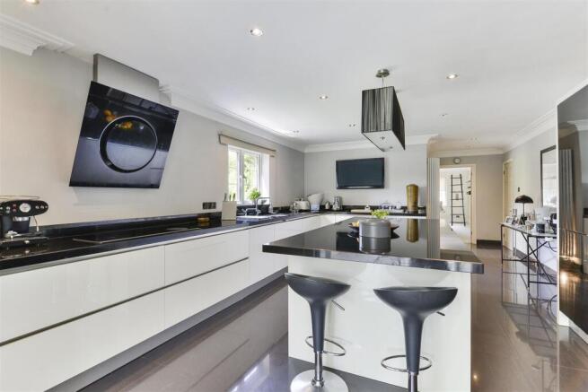 Leander, Avenue Road (32).jpg