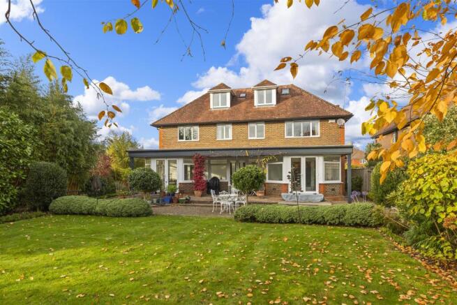 Leander, Avenue Road Cranleigh, GU6 7LL-14.JPG