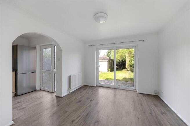 49 Whitemore Road, GU1 1QU-18.jpg