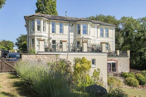 Riversdale Villa, Kents Road, Torquay, Devon, TQ1 2en