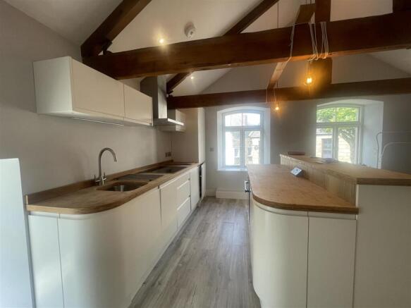 Kitchen area.jpeg