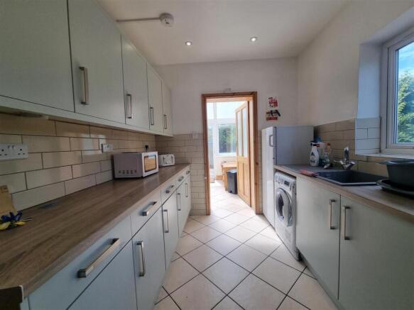 Kitchen 57 Tresawls.jpg