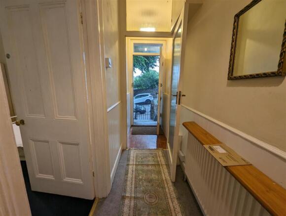 ENTRANCE HALLWAY (2).jpg