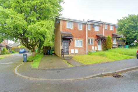 Thornhill - 2 bedroom end of terrace house