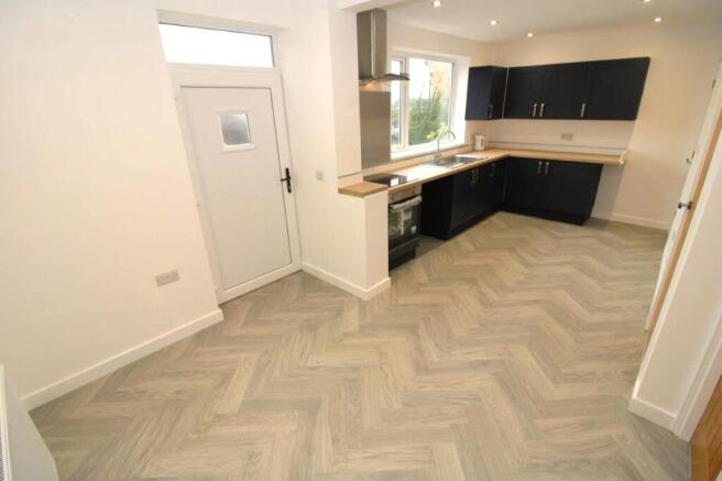 Dining kitchen