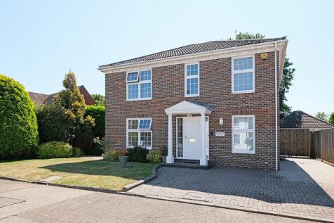 Wychwood Walk, Aldwick, Bognor Regis, West Sussex, PO21