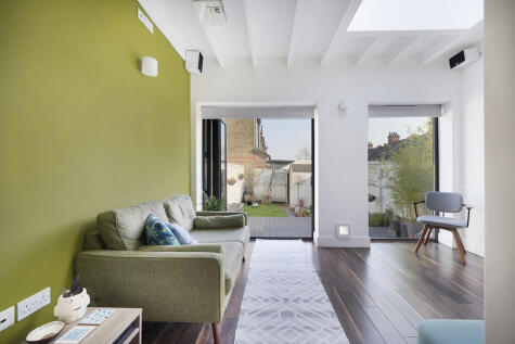 Stirling Road, Wood Green