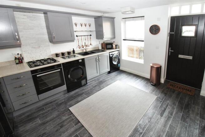 Fitted Dining Kitchen