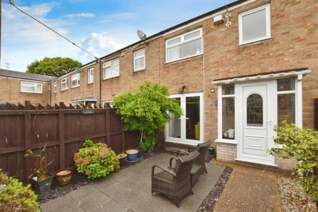 aa4f9c44-garden 20house.JPG